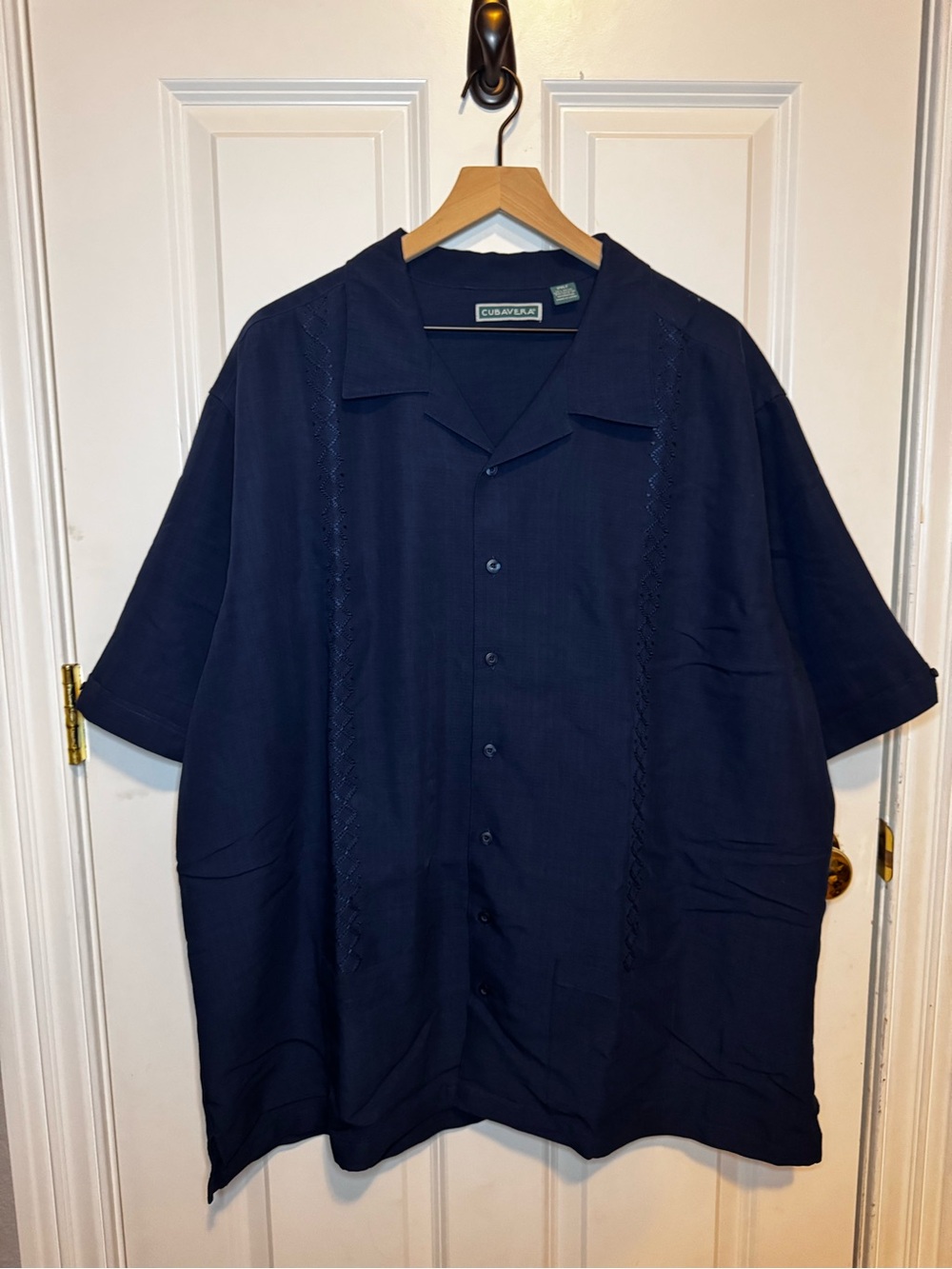 Cubavera Camp Shirt Men's 2xl Big & Tall, Navy Embroidered Guayabera style